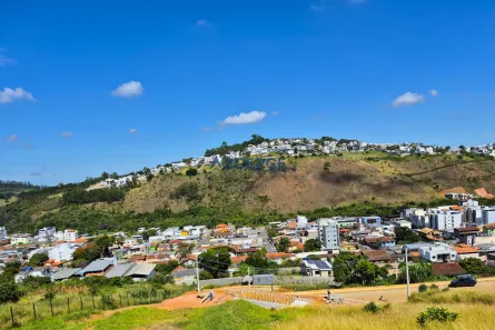 Lote/Terreno à venda, 400m² no Marilândia, Juiz de Fora