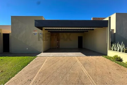 Casa de Condomínio com 3 Quartos para alugar, 150m² no Fazenda Santa Maria, Cravinhos