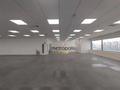 Sala Comercial para alugar, 813m² no Parque Industrial Tomas Edson, São Paulo