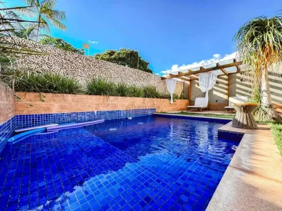 Imóvel Comercial com 5 Quartos para alugar, 290m² no Santo Antônio, Divinópolis