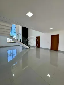 Casa de Condomínio com 4 Quartos à venda, 233m² no Jardins Parma, Senador Canedo