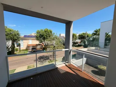 Casa de Condomínio com 3 Quartos para alugar, 241m² no Jardim Imperial, Cuiabá