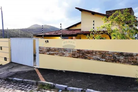 Casa com 3 Quartos à venda, 189m² no , Guarabira