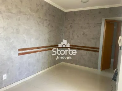 Apartamento com 2 Quartos à venda, 47m² no Segismundo Pereira, Uberlândia