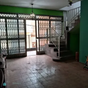 Sobrado com 4 Quartos à venda, 226m² no Vila Serralheiro, São Paulo