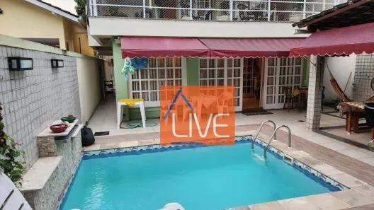 Casa com 4 Quartos à venda, 200m² no Ingá, Niterói