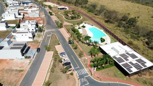 Lote/Terreno à venda, 250m² no Jardins Capri, Senador Canedo