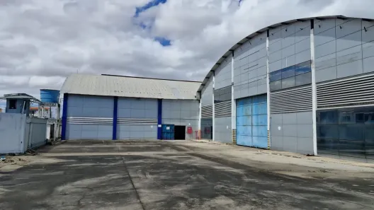 Galpão/Depósito/Armazém com 10 Quartos para alugar, 3000m² no Barra do Ceará, Fortaleza
