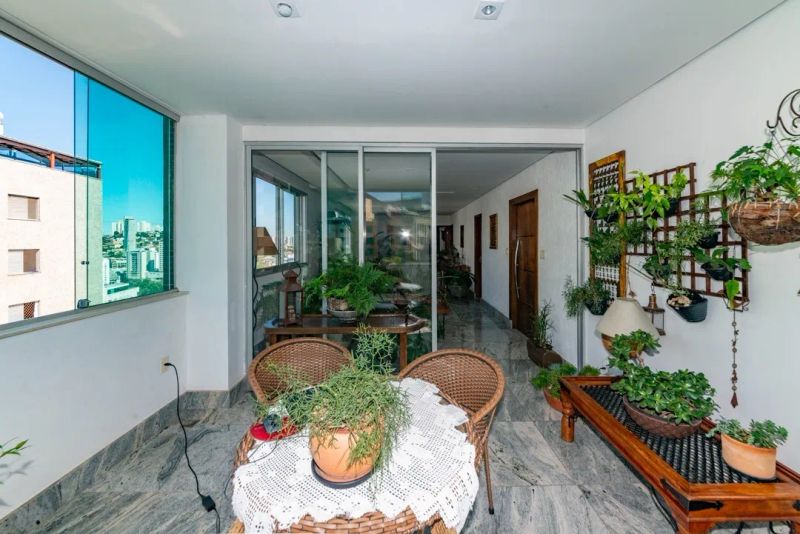 Apartamento com 3 quartos — Buritis, Belo Horizonte