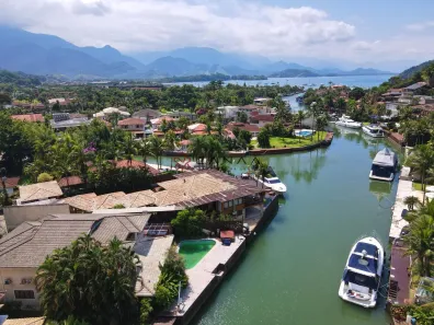 Casa de Condomínio com 5 Quartos à venda, 400m² no Frade (Cunhambebe), Angra dos Reis