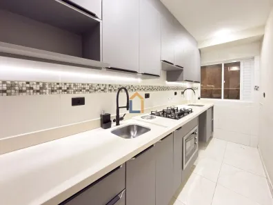 Apartamento com 2 Quartos para alugar, 49m² no Pinheirinho, Curitiba