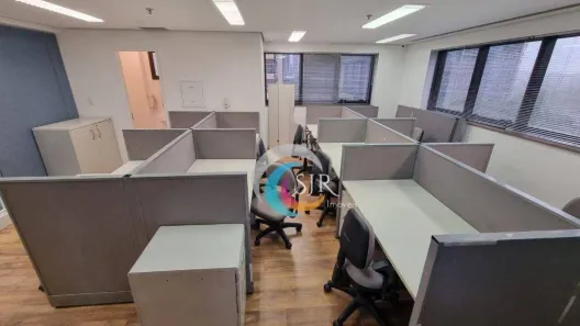 Sala Comercial para alugar, 216m² no Vila Olímpia, São Paulo