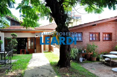 Sobrado com 3 Quartos à venda, 300m² no Sumarezinho, São Paulo