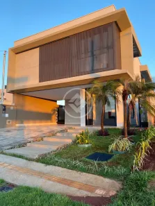 Casa de Condomínio com 4 Quartos à venda, 220m² no Jardins Parma, Senador Canedo