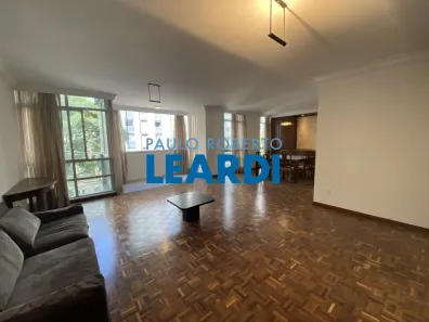 Apartamento com 3 Quartos à venda, 230m² no Jardim Paulista, São Paulo