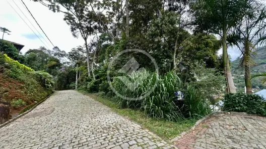 Lote/Terreno à venda, 900m² no Parque do Imbui, Teresópolis