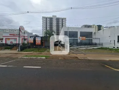 Ponto Comercial para alugar, 419m² no Saraiva, Uberlândia