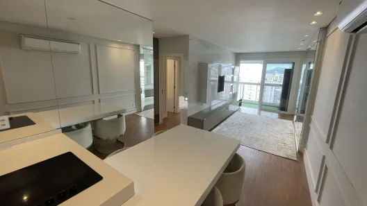 Apartamento com 2 Quartos à venda, 75m² no Centro, Florianópolis