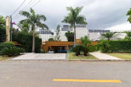 Casa de Condomínio com 3 Quartos para venda ou aluguel, 485m² no Residencial Tamboré, Barueri