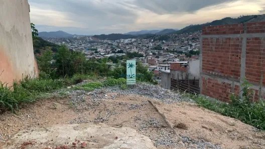 Lote/Terreno à venda, 300m² no Surinan, Coronel Fabriciano
