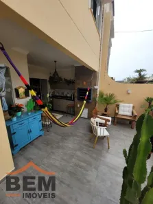 Casa com 3 Quartos à venda, 130m² no Praia dos Amores, Balneário Camboriú