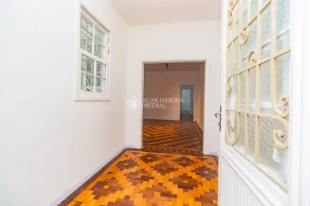 Casa com 4 Quartos para alugar, 350m² no Santa Maria Goretti, Porto Alegre