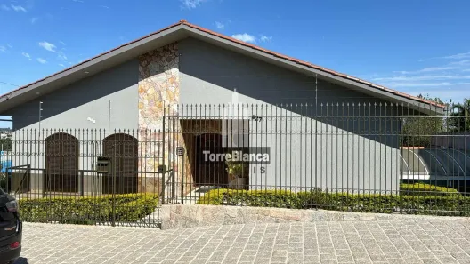 Imóvel Comercial com 4 Quartos à venda, 391m² no Nova Rússia, Ponta Grossa