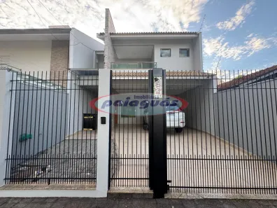 Casa com 3 Quartos à venda, 207m² no Vila Santo Antônio, Maringá