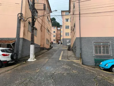 Apartamento com 1 Quarto para alugar, 35m² no Bingen, Petrópolis