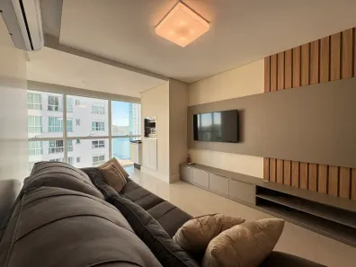 Apartamento com 3 Quartos para alugar, 117m² no Centro, Balneário Camboriú