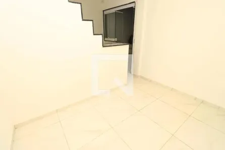 Casa com 1 Quarto para alugar, 50m² no Parque Continental IV, Guarulhos