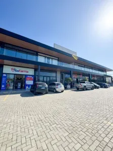 Ponto Comercial para alugar, 60m² no Granja dos Cavaleiros, Macaé