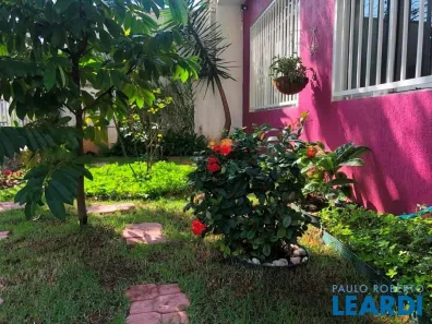 Sobrado com 3 Quartos à venda, 300m² no Vila Ipojuca, São Paulo