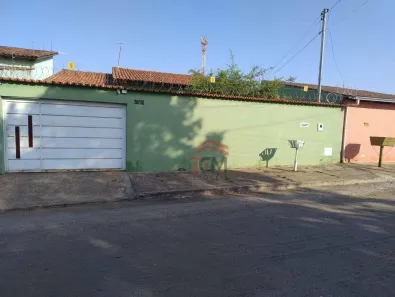 Casa com 3 Quartos à venda, 220m² no Setor Garavelo, Aparecida de Goiânia