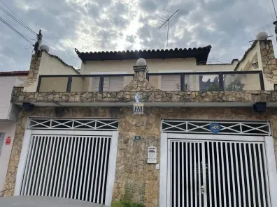 Sobrado com 3 Quartos para alugar, 189m² no Vila Zamataro, Guarulhos