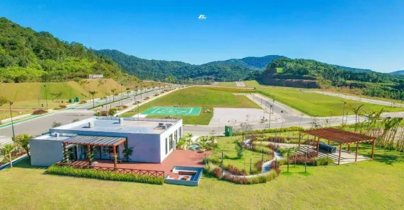 Lote/Terreno à venda, 300m² no Várzea do Ranchinho, Camboriú