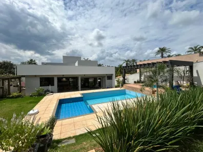 Casa com 3 Quartos à venda, 300m² no Jardim das Oliveiras (Melo Viana), Esmeraldas