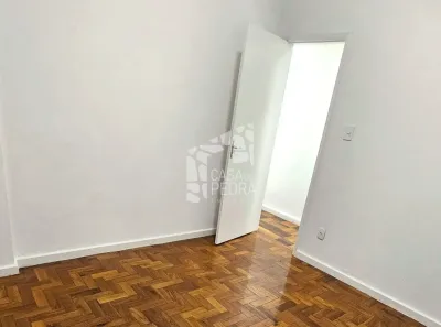 Apartamento com 2 Quartos para alugar, 68m² no Humaitá, Rio de Janeiro
