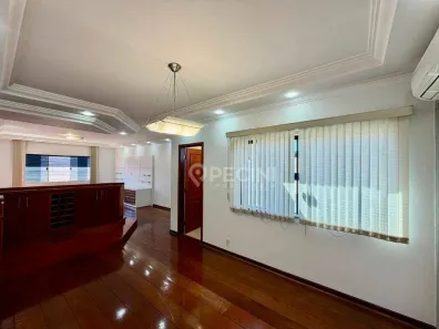 Casa com 4 Quartos para alugar, 174m² no Zona Central, Rio Claro