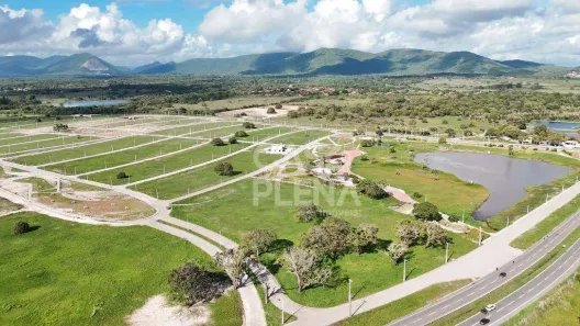 Lote/Terreno à venda, 175m² no Centro, Caucaia