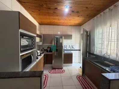 Casa com 3 Quartos à venda, 96m² no Parque Tarumã, Maringá