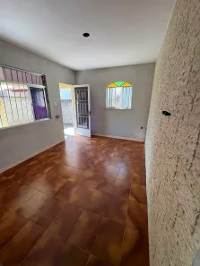 Casa com 2 Quartos para alugar, 120m² no Mutuá, São Gonçalo
