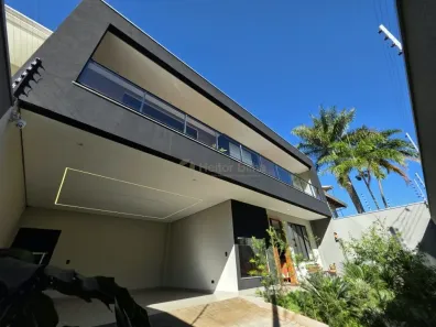 Casa com 3 Quartos à venda, 274m² no Jardim Santo André, Londrina