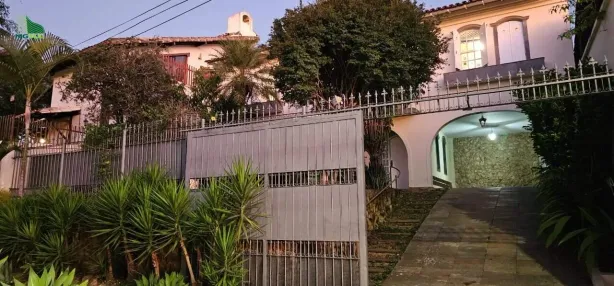 Imóvel Comercial com 5 Quartos para alugar, 380m² no Belvedere, Belo Horizonte