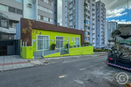 Ponto Comercial para alugar, 91m² no Centro, Florianópolis