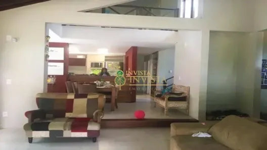 Casa com 3 Quartos à venda, 200m² no Campeche, Florianópolis