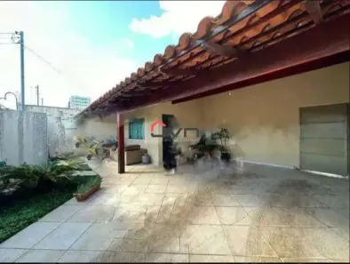 Casa com 2 Quartos à venda, 180m² no Segismundo Pereira, Uberlândia
