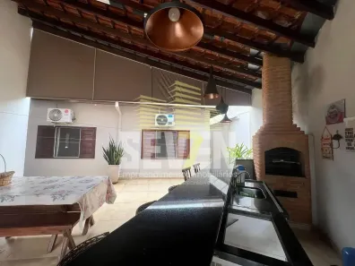 Casa com 3 Quartos à venda, 228m² no Vila Lemos, Bauru