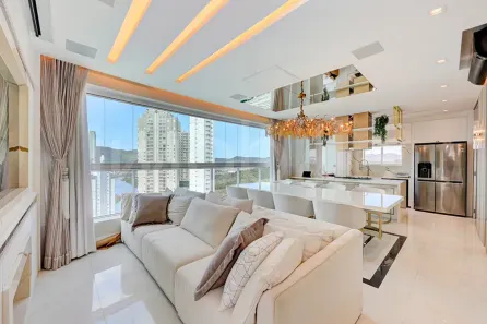 Apartamento com 4 Quartos para alugar, 280m² no Centro, Balneário Camboriú