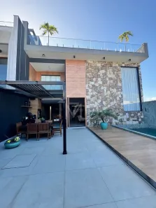 Casa de Condomínio com 4 Quartos à venda, 530m² no Recreio dos Bandeirantes, Rio de Janeiro
